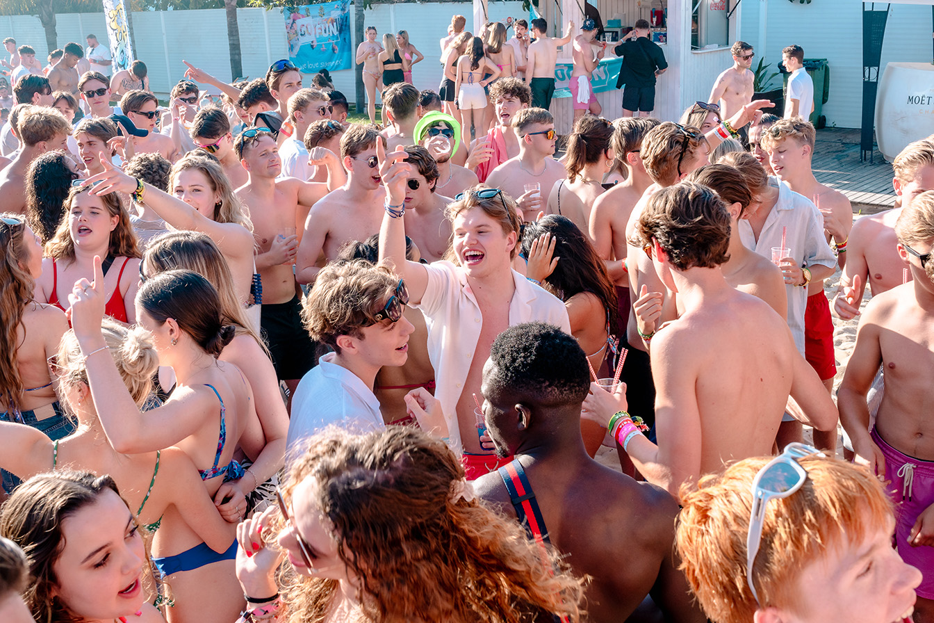 Albufeira Pool Party